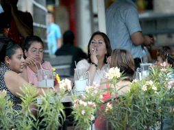 Los pacientes deben obtener permiso de sus médicos y registrarse con el Departamento de Salud de Arizona. ARCHIVO  /