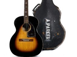 Jimi Hendrix se considera el mejor guitarrista de rock de todos los tiempos, quien compró la guitarra de segunda mano en 25 dólares.EFE  /