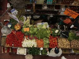 Banxico señaló que la economía familiar comienza a dar señales de recuperación. ARCHIVO  /