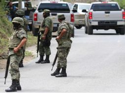Las vías carreteras de Sinaloa son el paso obligado de migrantes que viajan a la frontera norte del país. NOTIMEX  /