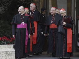 El cardenal Juan Sandoval Íñiguez junto a los demás arzobispos, toman un descanso ante la jornada convocada por Benedicto XVI. AFP  /