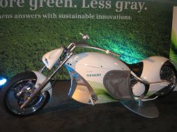 Tiene un cuidadoso acabado, sus rines parecen ser turbinas y es cien porciento eléctrica. E OLVERA  /