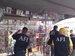 El primer decomiso se realizó en el tianguis de San Miguel, en la calle 5 de mayo. ESPECIAL  /
