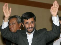 En un cambio radical de política del gobierno de Ahmadineyad ha dicho que el programa es impío y una importación de Occidente. ARCHIVO  /