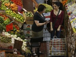 ¡Y acción! Adriana Barraza y Martha Higareda rodaron sus escenas por los pasillos de San Juan de Dios. M. FREYRÍA  /