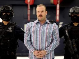 La Policía federal presenta la mañana de este miércoles a Carlos Monetmayor, alias “El Charro”. EL UNIVERSAL  /