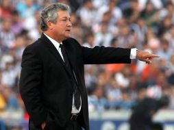 El estratega del Monterrey, Victor Manuel Vucetich durante el encuentro ante el Pachuca. MEXSPORT  /