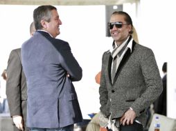 Jorge Vergara y Alejandro Fernández en el arranque de la construcción del centro comunitario en Tlajomulco de Zuñiga. E. PACHECO  /