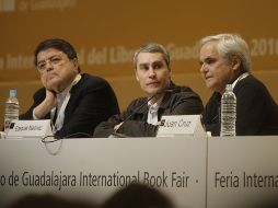 Homenaje a Tomás Eloy Martínez con Sergio Ramírez, Juan Cruz y Ezequiel Martínez. S.NÚÑEZ  /