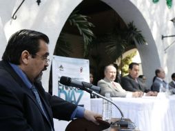 Aspecto de la entrega de la Presea al Mérito Académico Enrique Díaz de León, con la presencia del rector de la UdeG. M. FREYRÍA  /