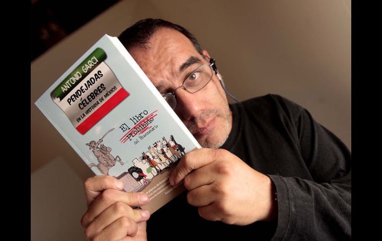 Antonio Garci presentará en la FIL el lado 'prohibido' del Bicentenario. S. NÚÑEZ  /