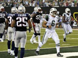 Mark Sánchez celebra la anotación que les dio el triunfo en el juego de la semana dos ante los Patriotas. GETTY IMAGES SPORT  /
