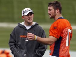 Josh McDaniels no pudo enderezar la mala racha de los Broncos. AP  /