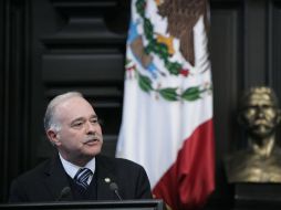 El senador panista Alejandro González Alcocer pide que se investigue desde cuándo es maestro Servando Gómez Martínez. ESPECIAL  /