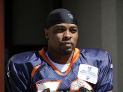 El defensa de los Broncos de Denver, Perrish Cox, fue detenido por presunta agresión sexual. AP  /