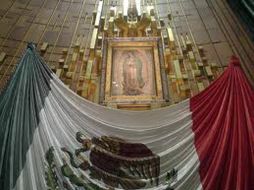 Las mañanitas comenzaron al filo de las 12:05 de la madrugada del domingo, en la Basílica de Guadalupe ESPECIAL  /