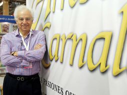 El escritor Francisco Martín Moreno entrega la segunda parte de Arrebatos Carnales.E.BARRERA  /