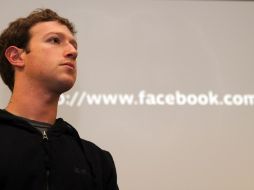 La fortuna de Zuckerberg fue calculada en “Forbes” en seis mil 900 millones de dólares y dará la mayor parte a obras de caridad. AFP  /