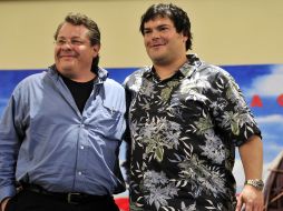 Jack Black (izquierda), junto al actor Javier Rivero, quien realiza el doblaje al español del intérprete estadounidense. EFE  /