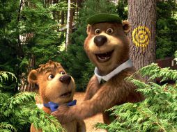 Los osos Bubú con voz del actor Justin Timberlake y el Oso Yogi con voz de Dan Aykroyd. EFE  /