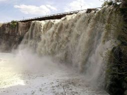 Imágen de las compuertas del rio Santiago en El Salto y Juanacatlan. ARCHIVO  /