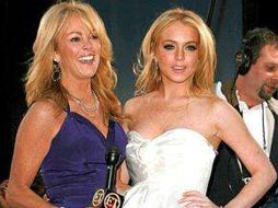 Dina Lohan se preocupa por la seguridad de su hija. ESPECIAL  /