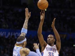 Oklahoma sacó un triunfo sobre Denver. AP  /