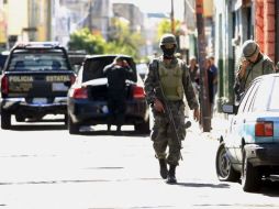 La Sedena corre el riesgo de perder su prestigio público si se alarga su participación en la campaña antinarcóticos, afirmaron. ARCHIVO  /