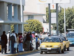 La Nueva Central Camionera cuenta con tarifas zonificadas para taxis, para proteger a los turistas. A. GARCÍA  /