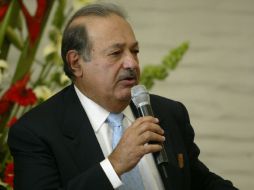 A través de sus filiales, Carlos Slim concentra más de la tercera parte del negocio de las compañías nacionales. AP  /