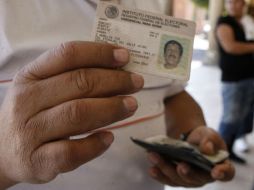 El 72% de los ciudadanos mexicanos está inscrito en el Padrón Electoral del IFE, según el registro al 24 de octubre. M FREYRÍA  /