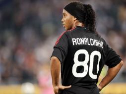 Ronaldinho se encuentra en Brasil analizando las ofertas de equipos de su país.  AFP  /