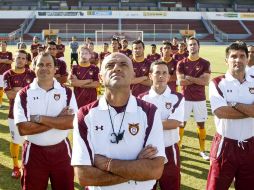 Con el técnico Sánchez Solá al frente, Estudiantes se tomó la foto oficial. E. PACHECO  /