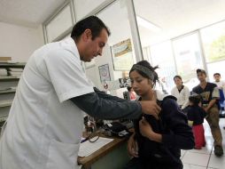 Respecto al dengue, para 2010 se esperaba cuatro mil 351 casos y hasta la semana 51 cerró con mil 171. ARCHIVO  /