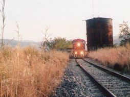 Símbolo de progreso en el pasado. hoy el tren y sus estaciones son monumentos a la nostalgia. V. GARCÍA  /