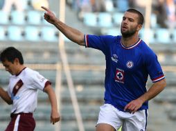 Emanuel Villa marcó el primer gol de los Celestes. MEXSPORT  /