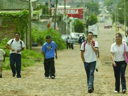 La estrategia se enfoca principalmente a los adolescentes de 10 a 17 años de edad. ARCHIVO  /