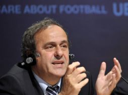 El presidente de la UEFA Michel Platini ofreció una conferencia de prensa. AFP  /