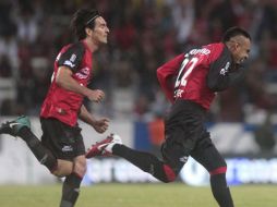 Con esta victoria, el equipo de los rojinegros de ubica como superlíder del Torneo Clausura 2011. S. NUÑEZ  /