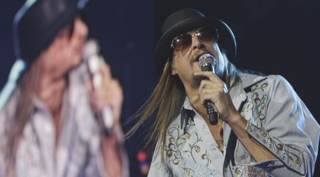 O'Brien dijo a Rock: ‘Feliz 40 cumpleaños...y ha pasarla bien Detroit!'. AP  /