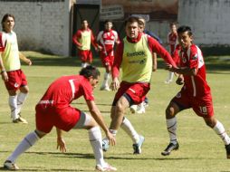 Los jugadores del Guadalajara en su primer entrenamiento a puerta abierta en Verde Valle. M FREYRIA  /