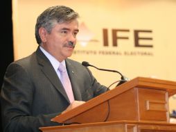 Leonardo Valdés calificó de electoralmente inoportuna la emisión de la cédula para mayores de edad. ARCHIVO  /