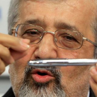 Irán se protege con enriquecimiento de uranio si lo atacan