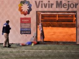 La cancha donde ocurrió el crimen forma parte del programa de reconstrucción social 'Todos somos Juárez'. AFP  /