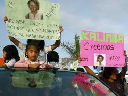 Los manifestantes, la mayoría mujeres, se concentraron primero en el parque de Santa Lucía. EFE  /