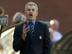 Javier Aguirre buscará sacar la victoria con el Zaragoza ante el Málaga. MEXSPORT  /