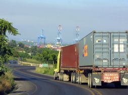 Los transportistas reportan aumento de peligro en varias rutas carreteras. ARCHIVO  /