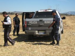 Elementos policíacos calcularon que el  hombre tenía una edad aproximada de 40 años. O. RUVALCABA  /