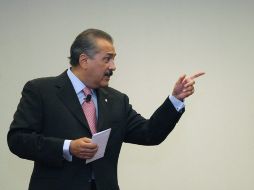 Manlio Fabio Beltrones, coordinador de los senadores priistas, propuso la iniciativa. ARCHIVO  /