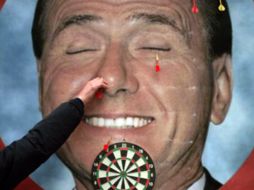 Un sondeo que publica ''IlCorriere della Sera'' revela que 27.5% confía ''mucho'' en Berlusconi. AP  /